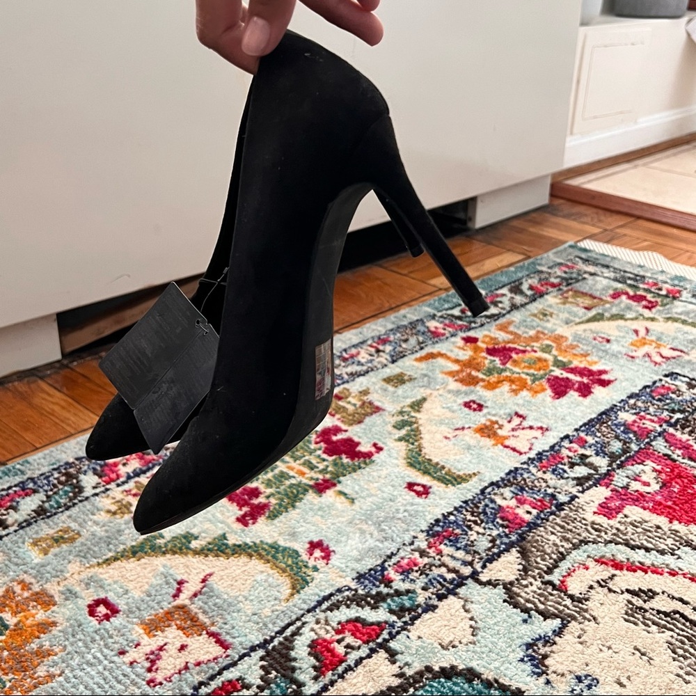 Black Forever 21 heels - Picture 3 of 4